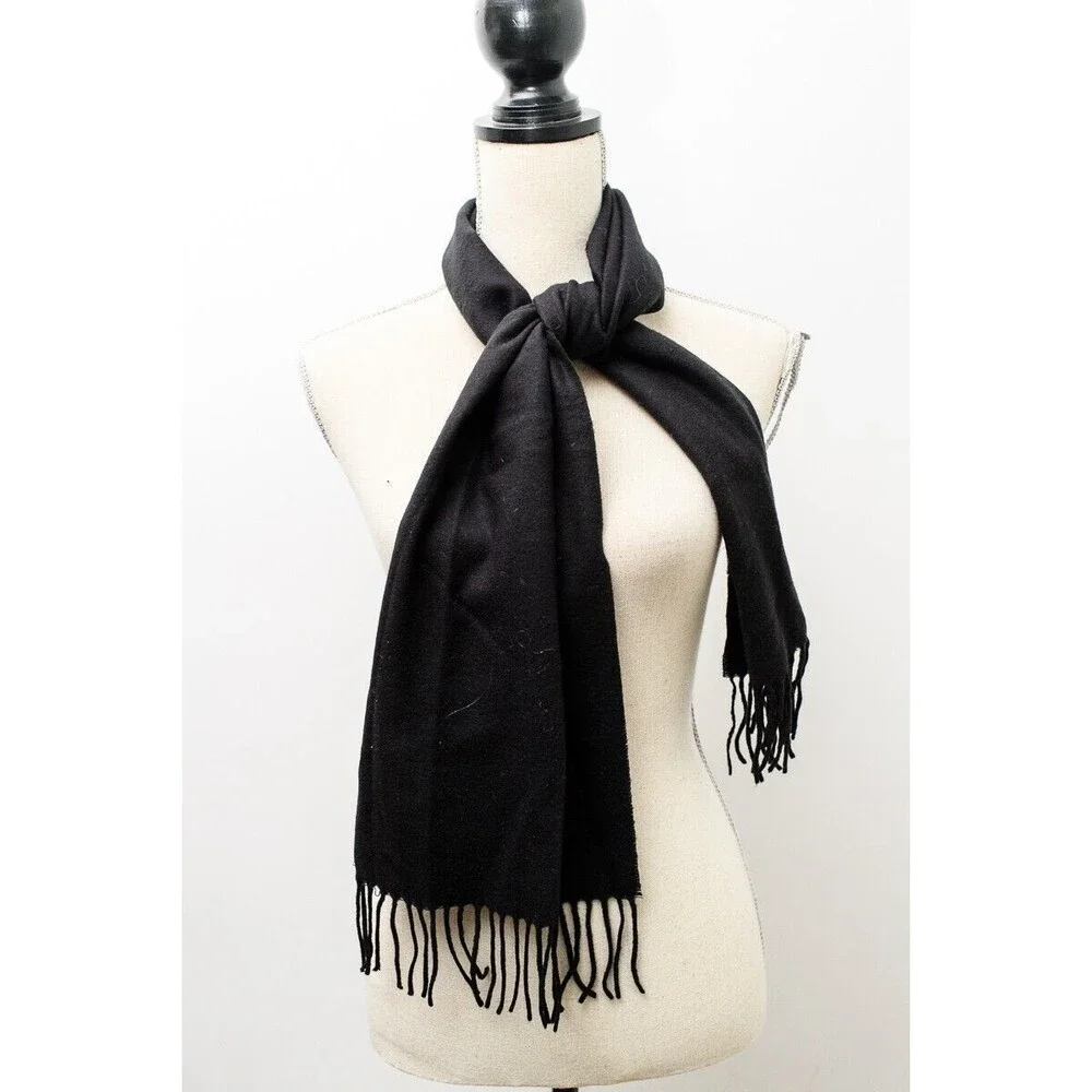 V. Fraas Cashmink Black Fringed Lightweight Scarf Fringe